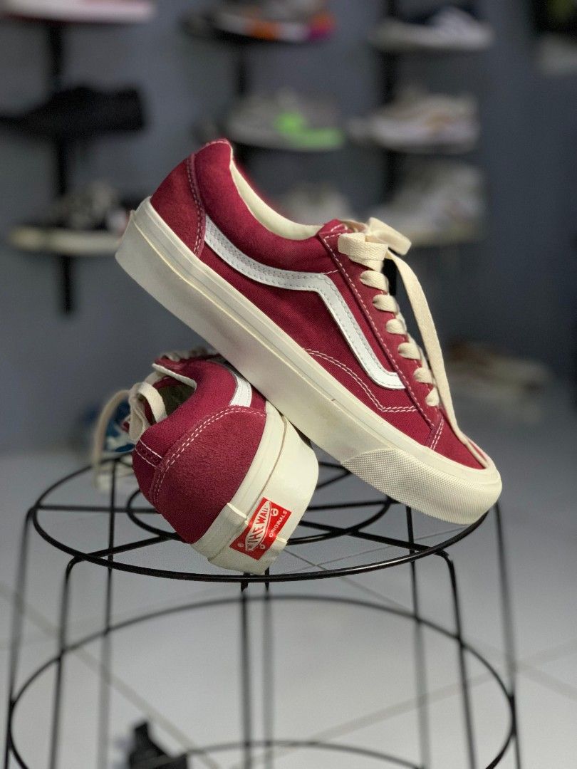 Vans Old School Style 36 Maroon, Fesyen Wanita, Sepatu di Carousell