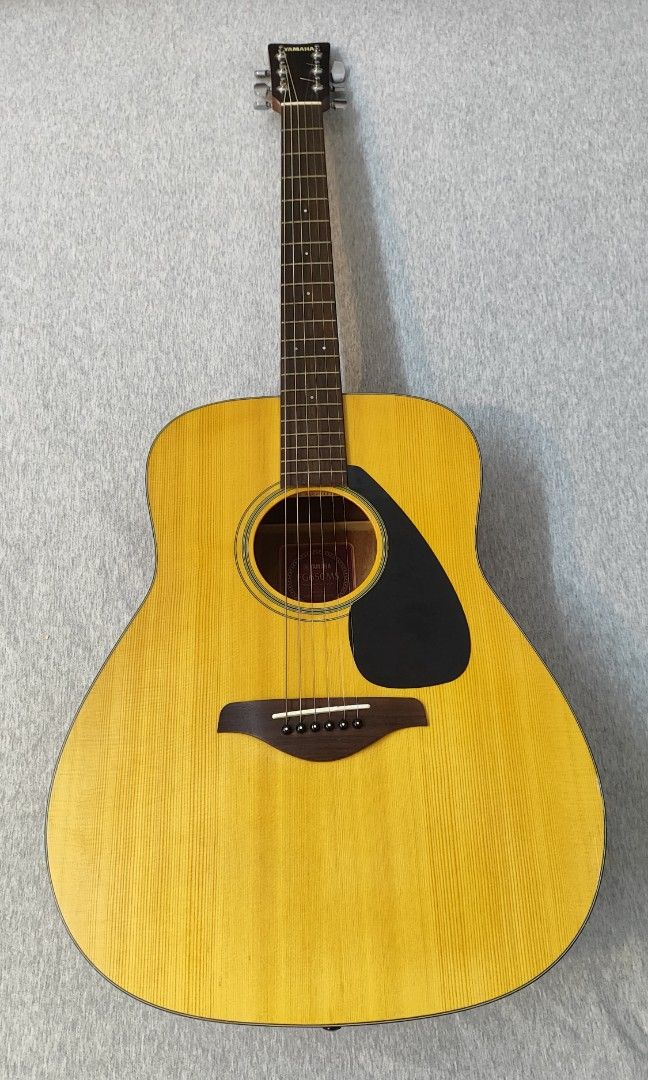 Yamaha fg650ms top