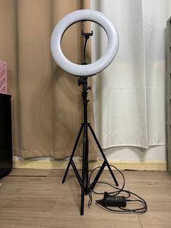 18 inches APEX Ring Light 5500k Tricolor High Quality
