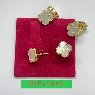 18K Saudi Gold Vca earrings