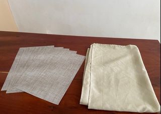6 Placemats & Tablecloth for 6 seaters (sm home)