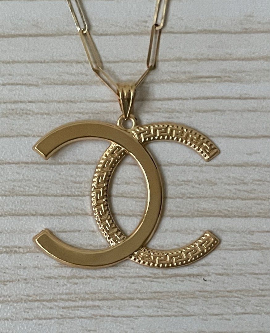Real best sale gold locket
