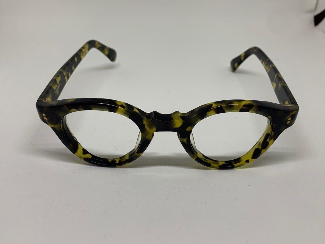 白山眼鏡店- Glam Boston, 男裝, 手錶及配件, 眼鏡- Carousell