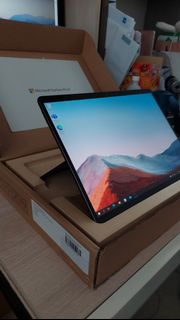 （分類：）位於 。 由 Valentina 提交（商品編號 1289076146，圖片 1）。簡介： 。