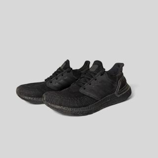 Ultra boost triple deals black philippines