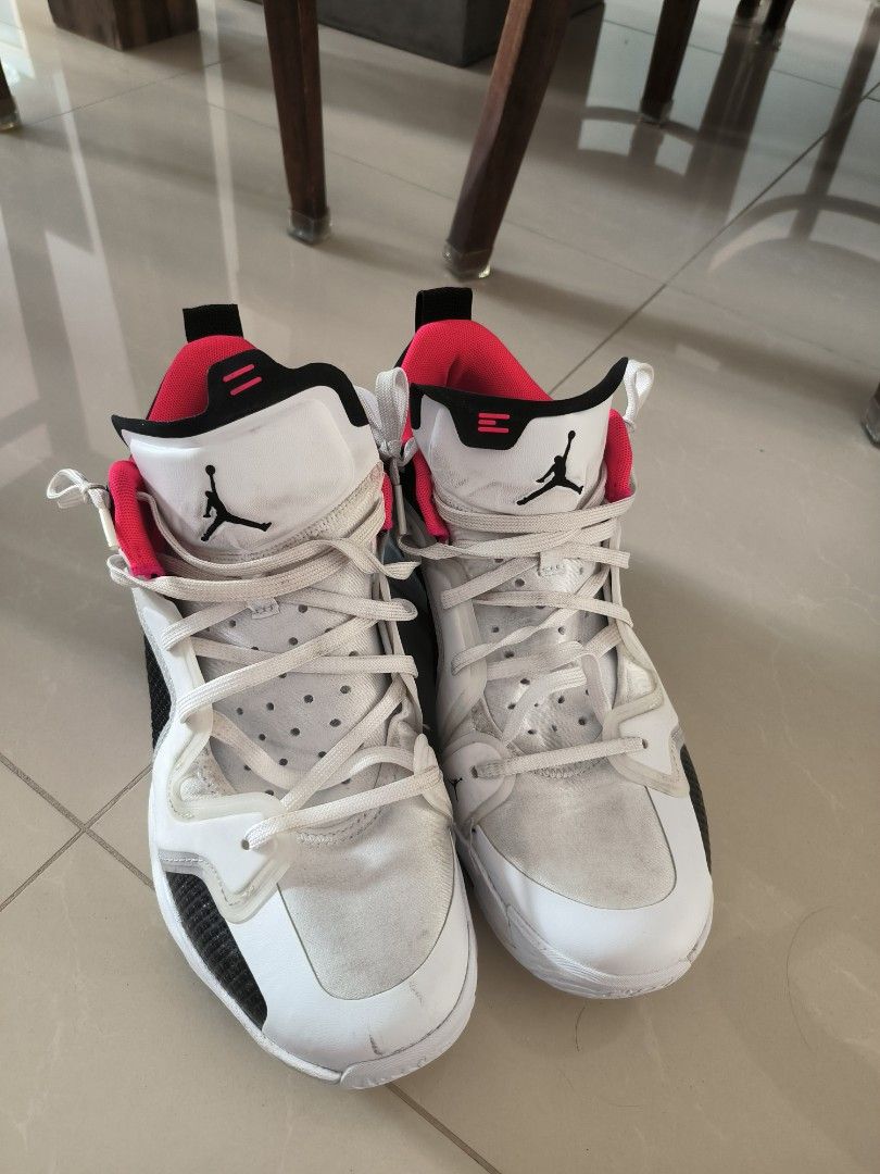 Jordan top 11.5 low