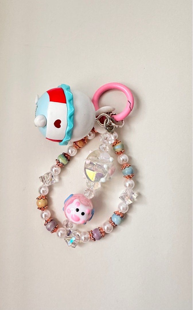 Alice in hotsell wonderland keyring