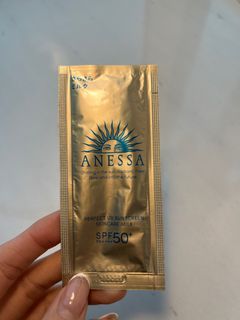 （分類：）位於 。 由 KimberlyBoomchit 提交（商品編號 1289049683，圖片 1）。簡介： 。