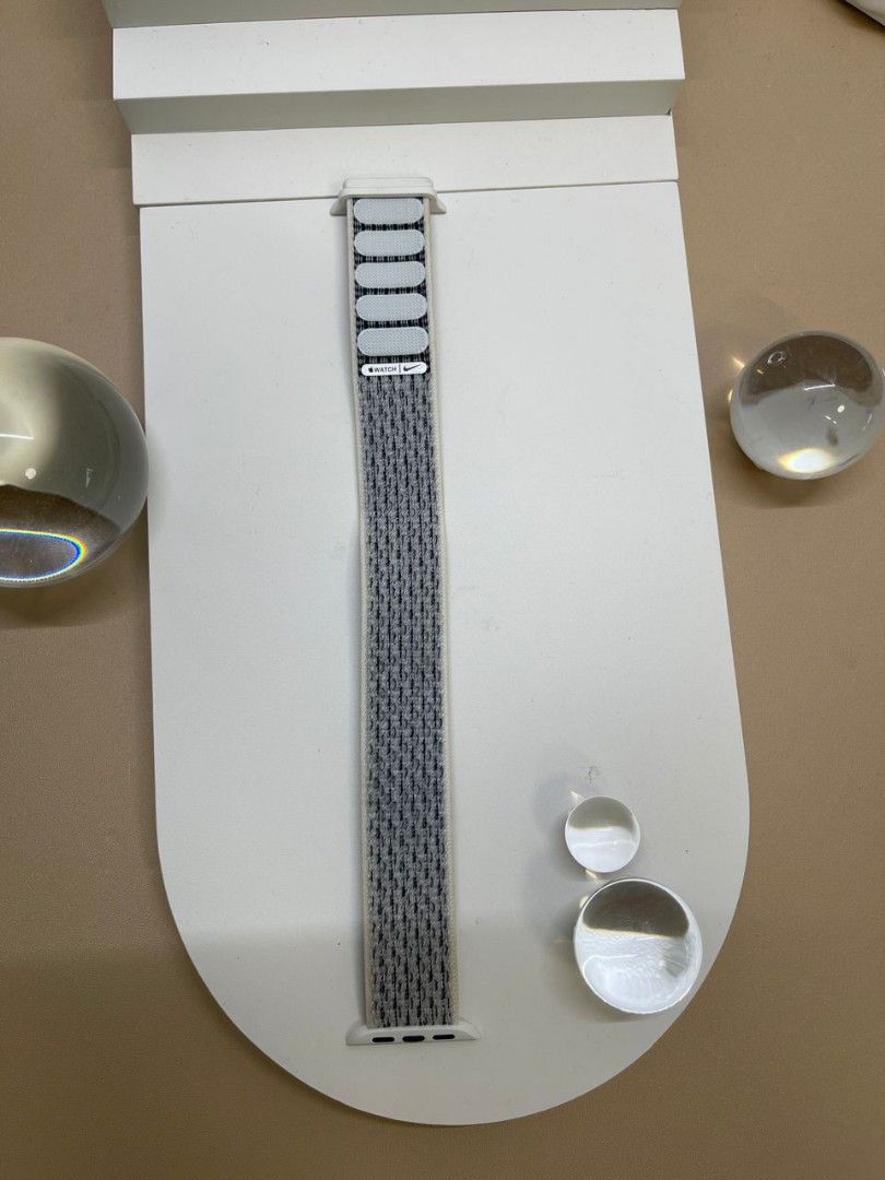 Apple Nike Sport Loop Summit White Black for Apple Watch 41mm