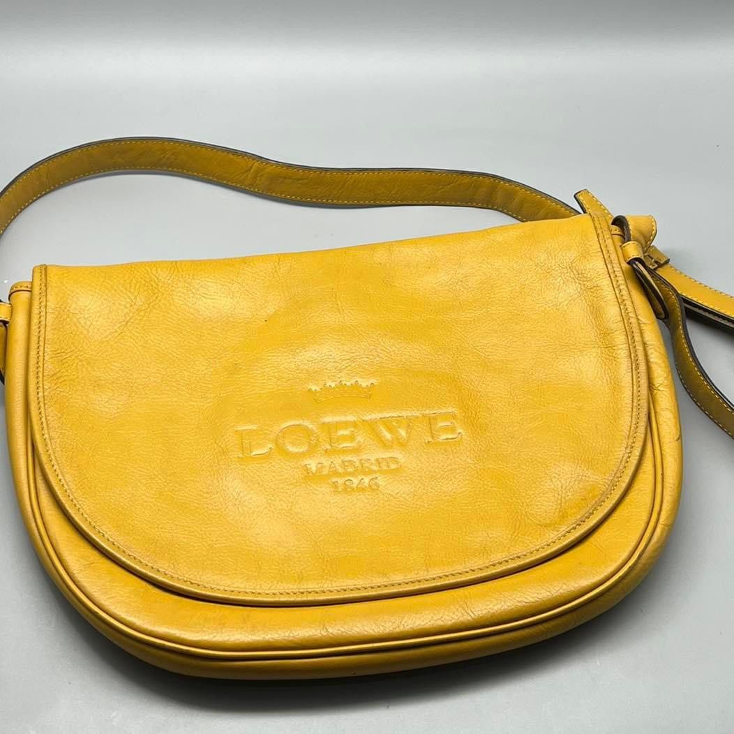 Authentic loewe (Category: Luxury Bags & Wallets) located in Manila. Submitted by chloe_luxuries (Listing ID 1289150532, Image 1). Description: Guaranteed original Loewe sling bag Still in very good condition Napalinis na sya at maganda na No inclusion bag only Pm for more details.