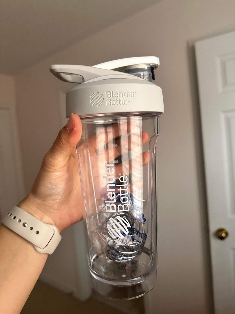 Blender Bottle Strada Shaker (Category: Water Bottles & Tumblers) located in Cebu City. Submitted by nyongco (Listing ID 1289141223, Image 2). Description: Blender Bottle Strada Shaker - 28 oz / 828mL - brand new - white - has a lock for the cap - comes with a wire ball - bought in Canada .