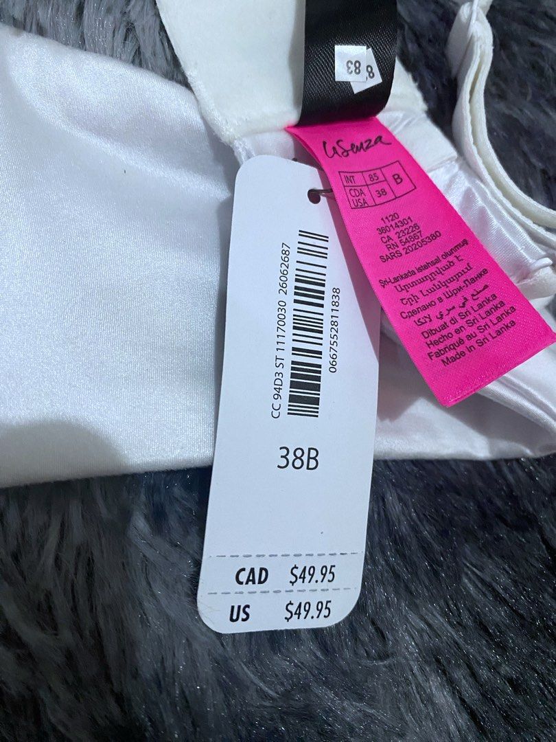 Brandnew with tag La Senza 38B Push $49.95 (Category: Undergarments & Loungewear) located in Quezon City. Submitted by kityah (Listing ID 1289055821, Image 2). Description: Authentic Brand new with tag ($49.95~₱2500++) Push up Pearly white color Payment first policy ❌No COD❌ Loc QC.