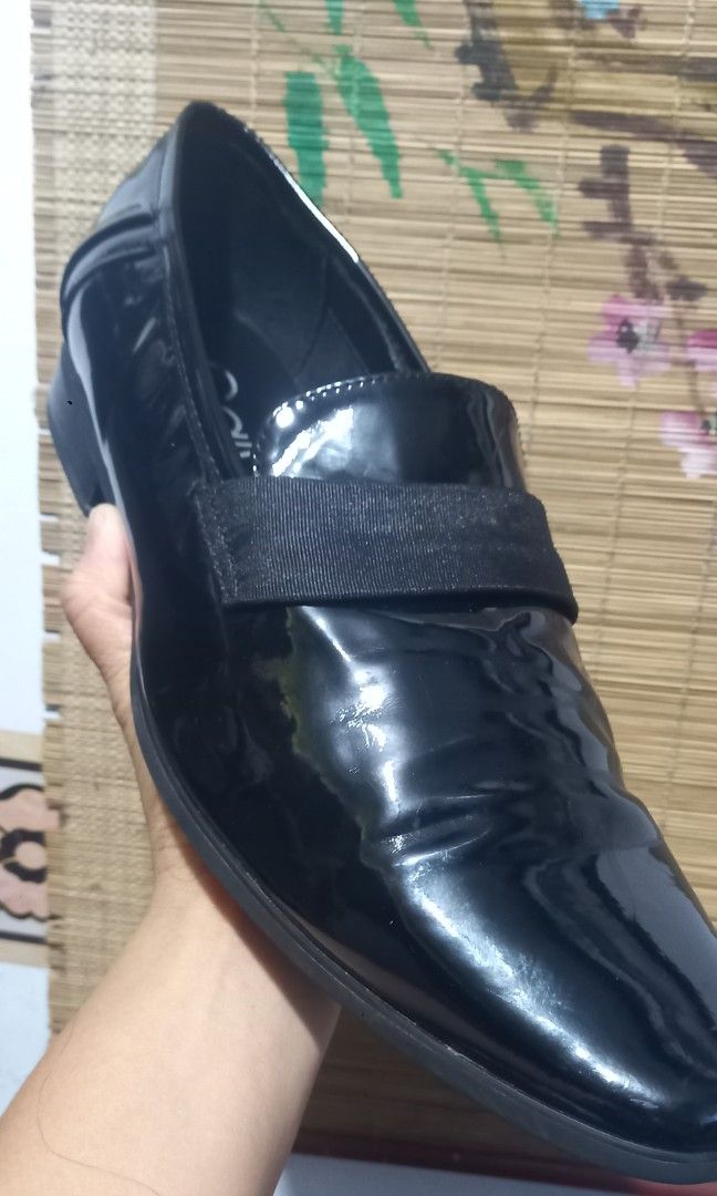 Calvin klein bernard sale shoes
