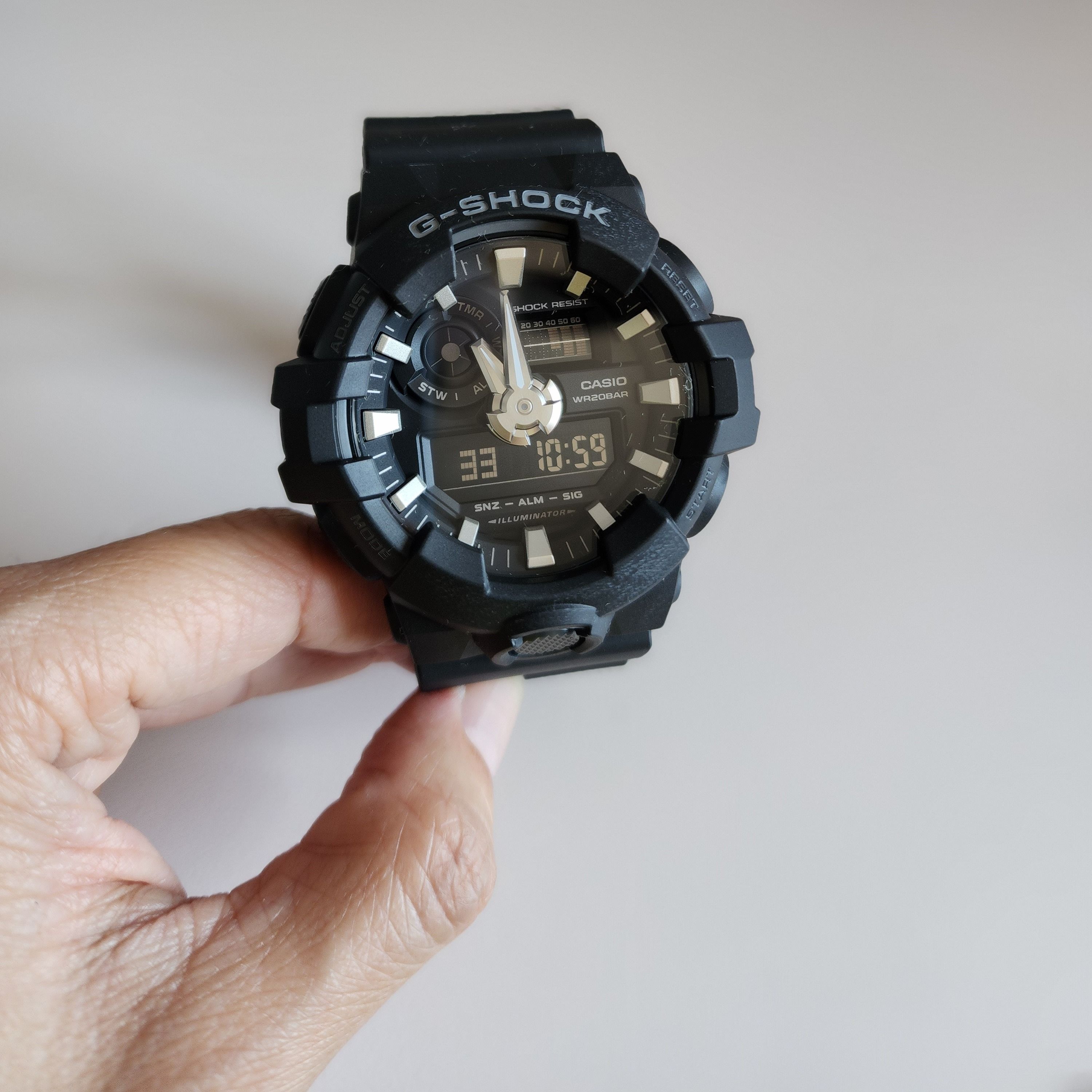 G shock ga 700 sales 1b