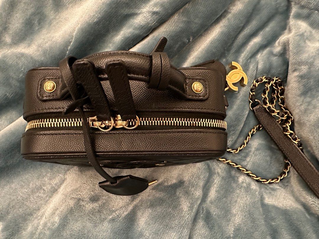 Chanel vanity sales case 17