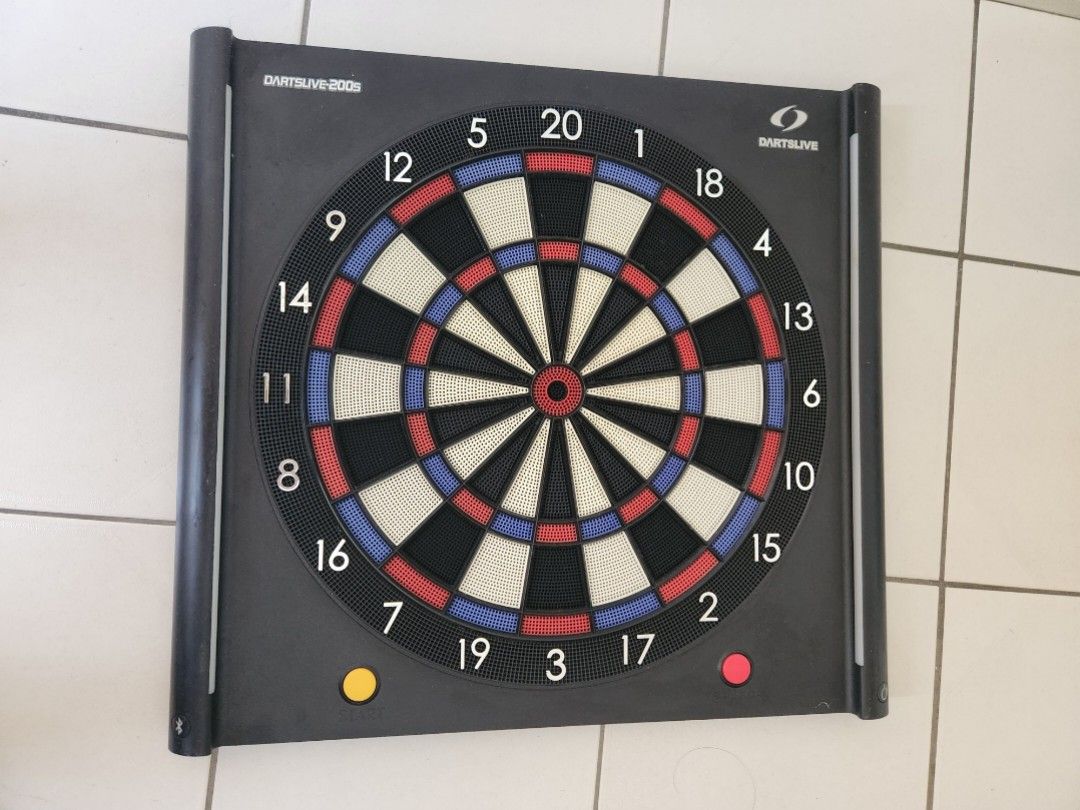 DARTSLIVE-200s 箱付、付属品付 DARTSLIVE-200s 箱付、付属品付 ダーツ