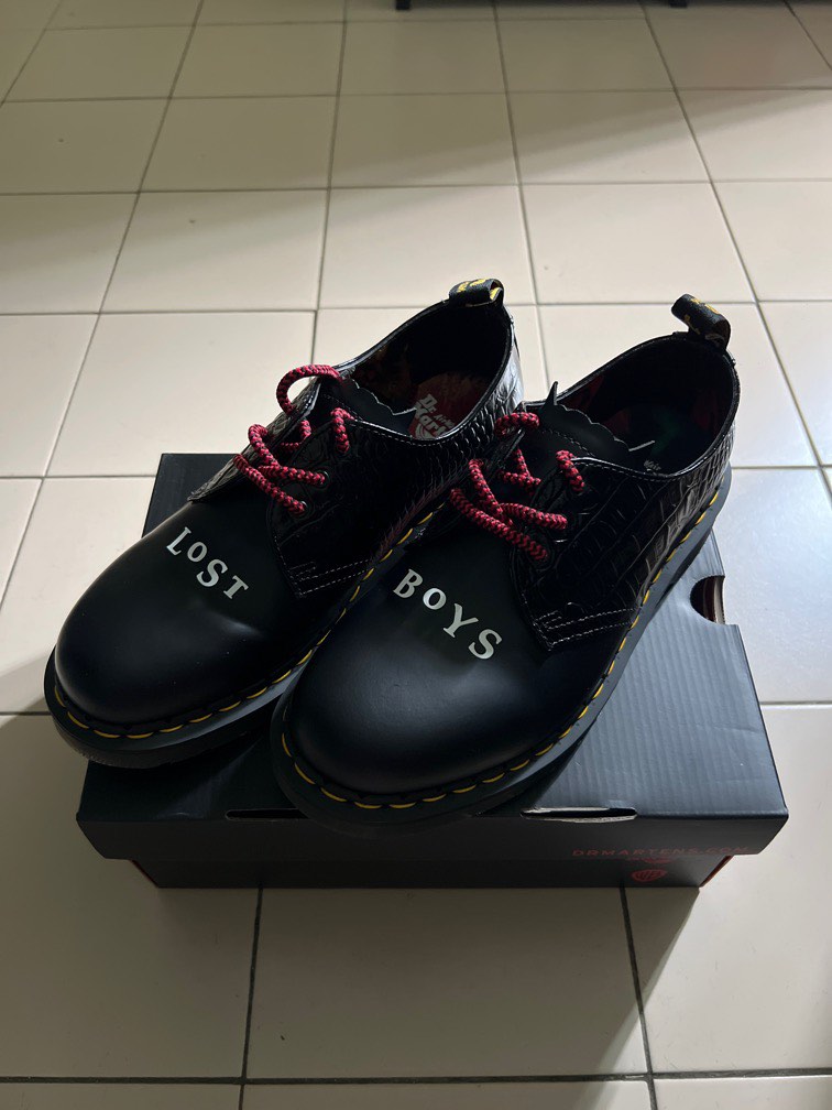 Boys dr martens discount