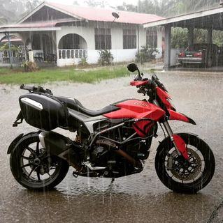 Hyperstrada outlet for sale