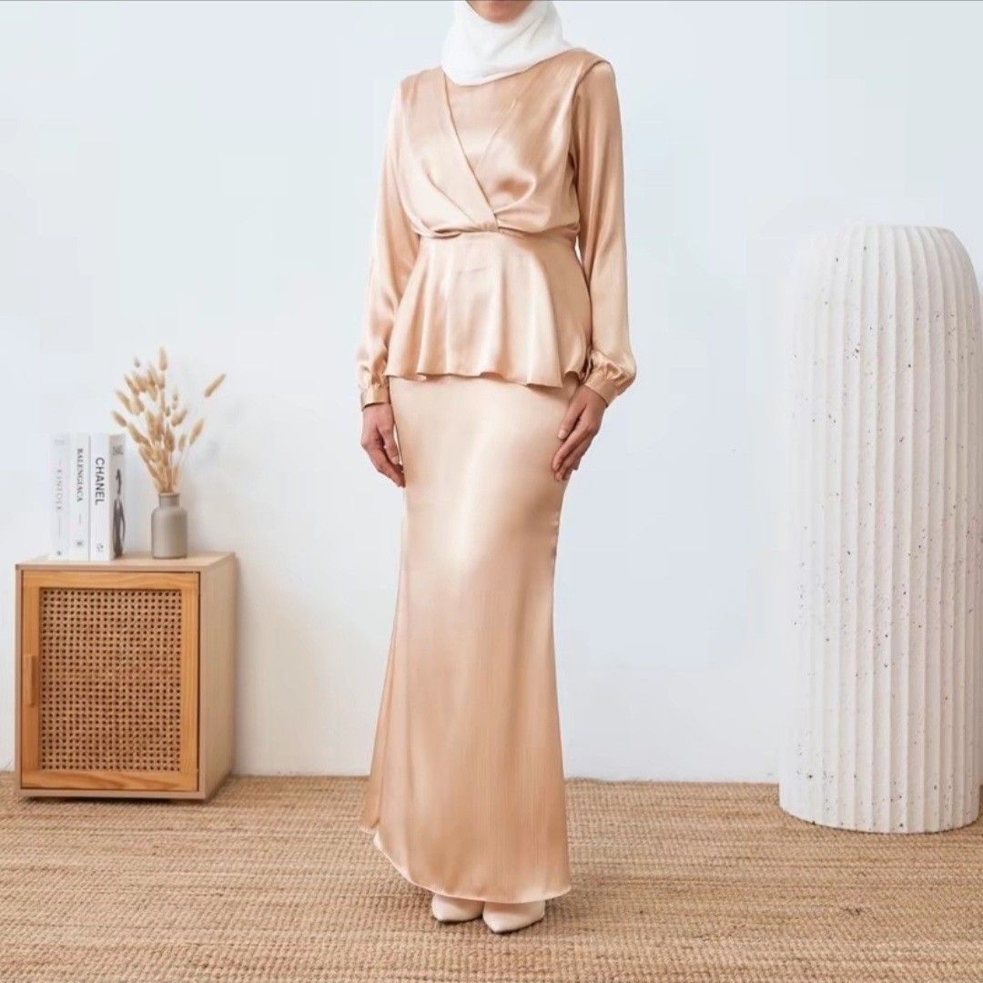 ELDYN Lana Grace Kurung in Light Nude, Women's Fashion, Muslimah