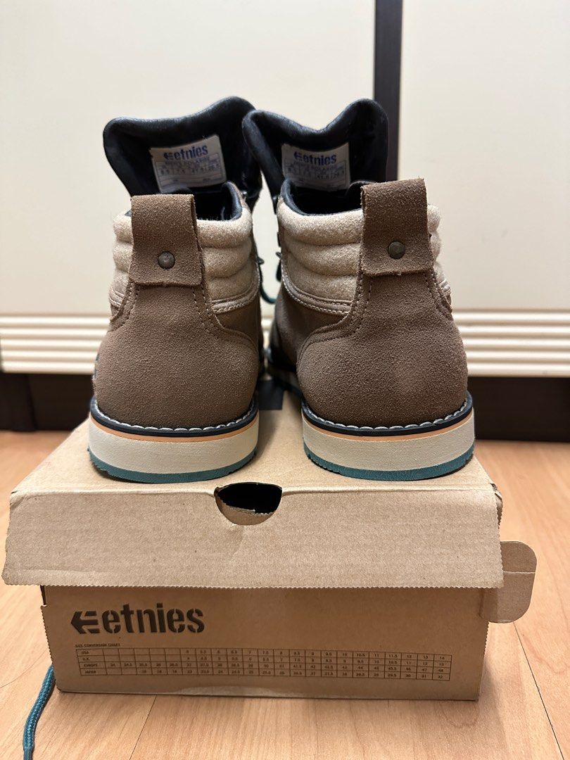 Etnies polarise store