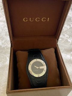 Gucci 104-G Solid Black Bandeau Watch