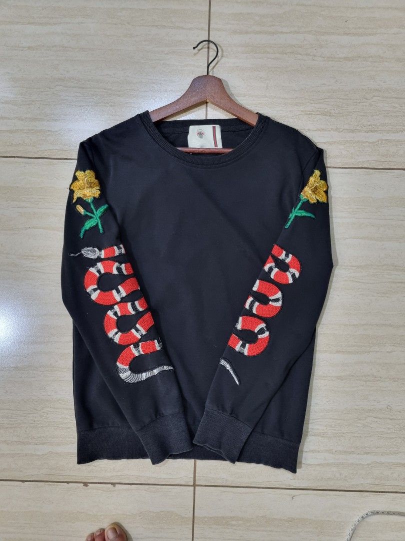 Gucci snake crewneck shop