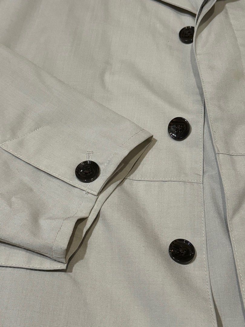 HARE jacket （分類：外套及戶外衣服）位於 Hong Kong。 由 aninstore 提交（商品編號 1289195010，圖片 3）。簡介： 。