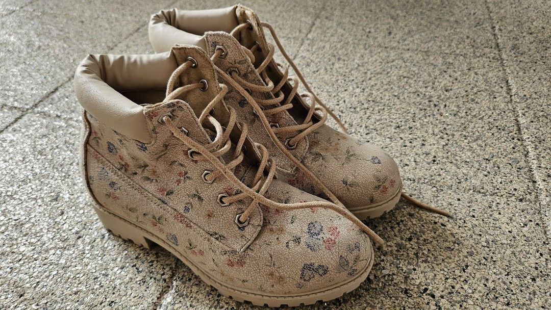 Elegchic lace up sales boots