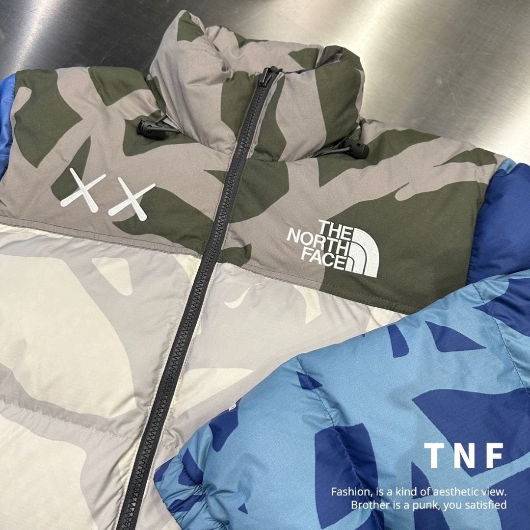 Kaws 700 deals
