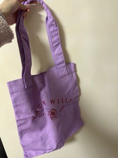 （分類：）位於 。 由 __ktchig 提交（商品編號 1288999070，圖片 1）。簡介： 。