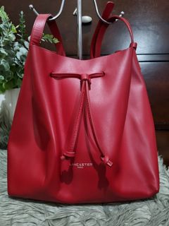 (Category: ) located in . Submitted by styleinabag (Listing ID 1288976392, Image 1). Description: .