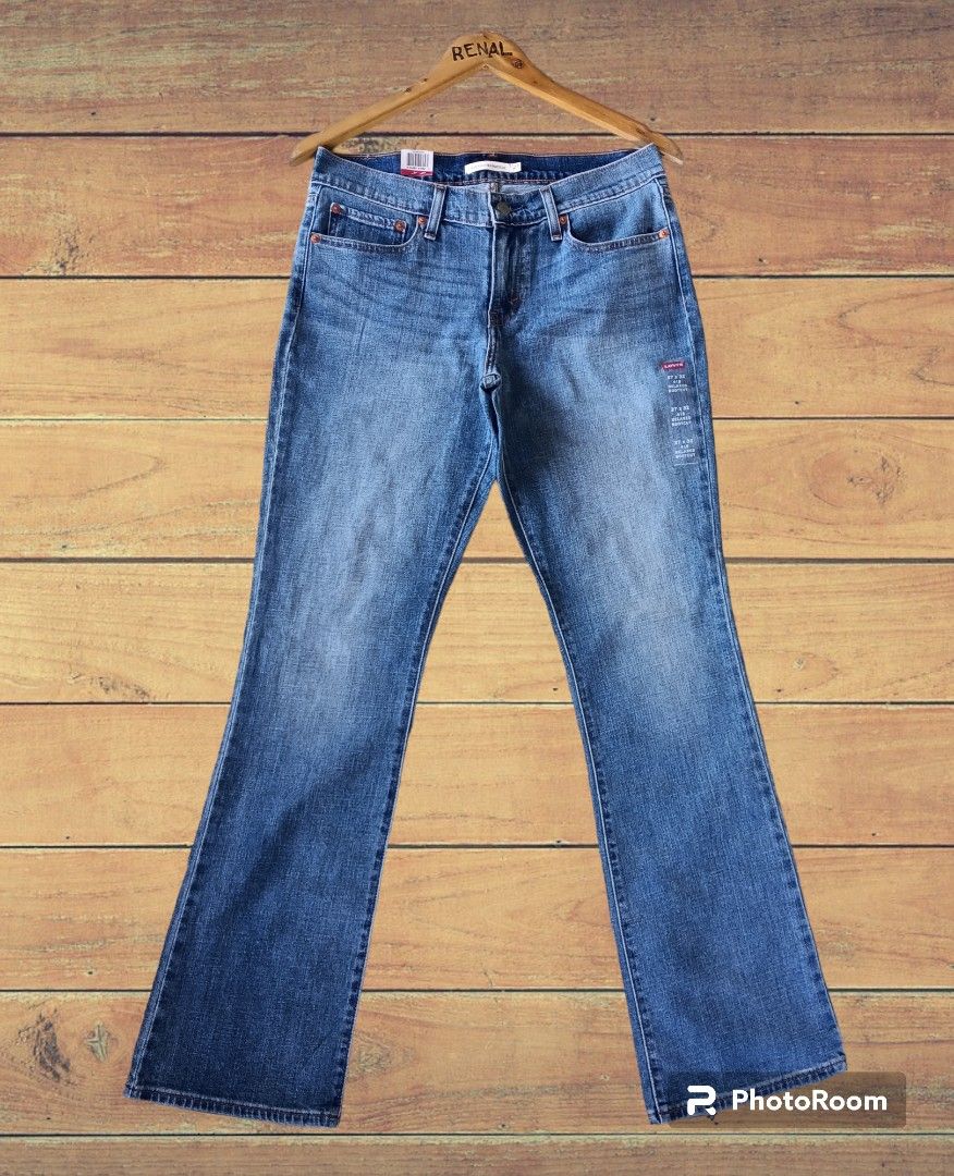 Levis 415 relaxed bootcut Women s Fashion Bottoms Jeans on Carousell