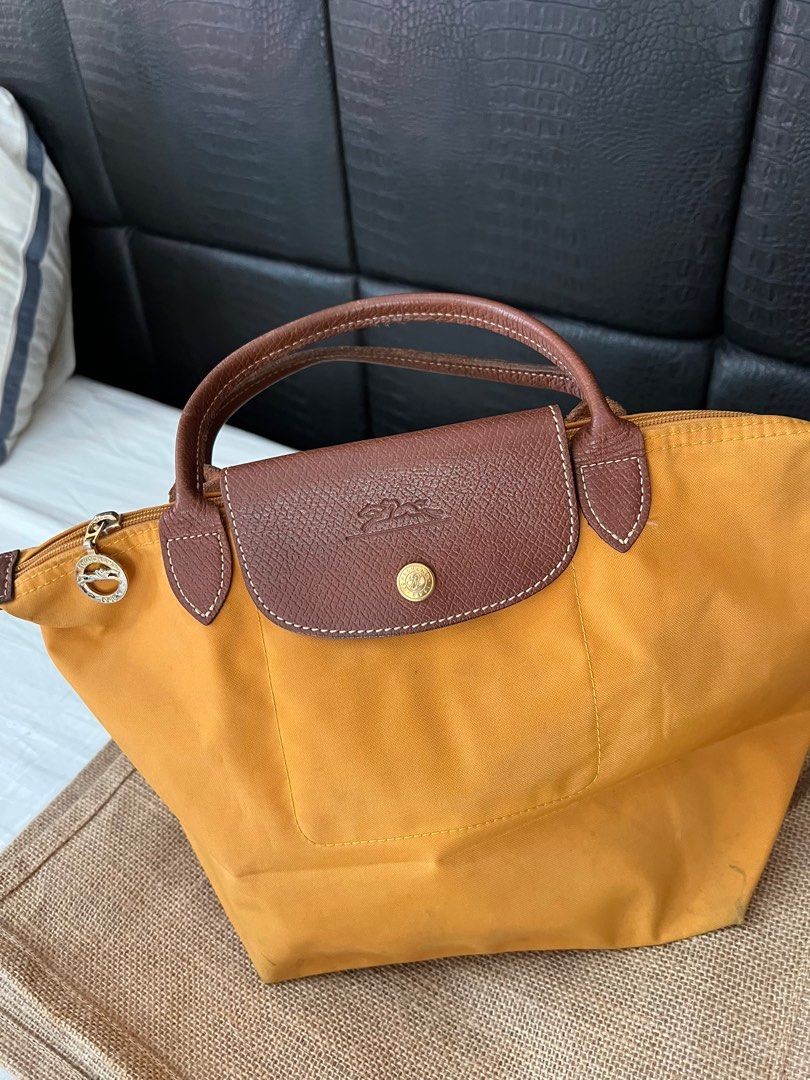 Long champ (Category: Luxury Bags & Wallets) located in Paranaque City. Submitted by puttouse (Listing ID 1289127882, Image 1). Description: .