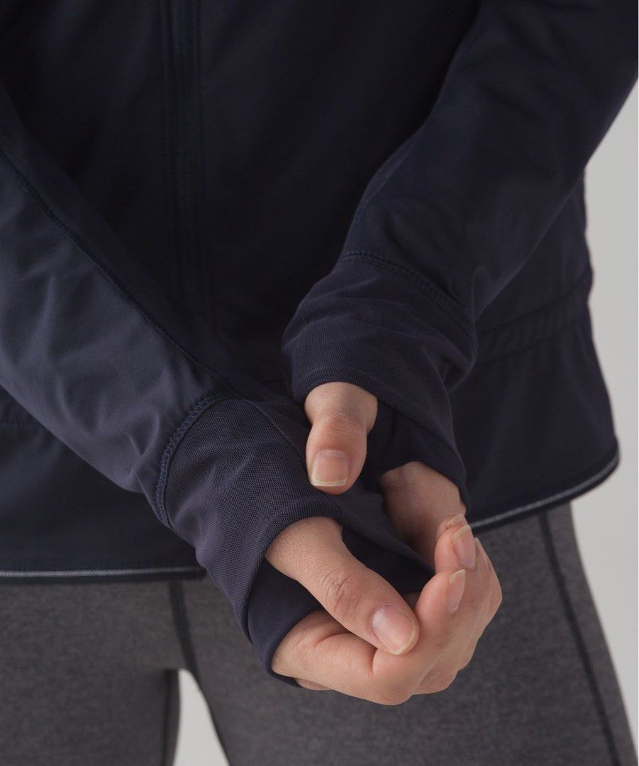 Lululemon kicking hotsell asphalt jacket