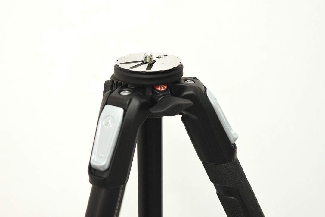 Manfrotto 190X Aluminum Tripod, Photography, Photography Accessories