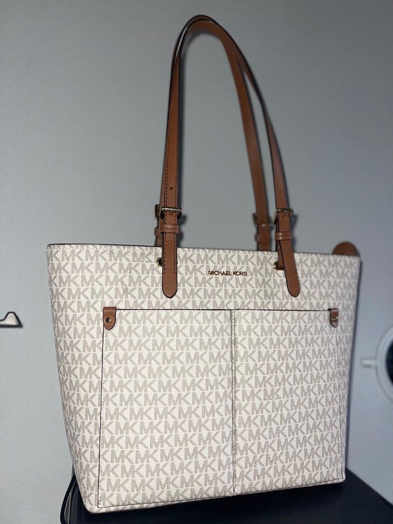 Michael Kors shoulder bag Women s Fashion Bags Wallets on