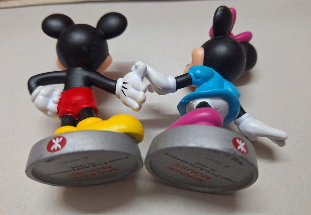 地鐵迷地鐵Mtr x 100週年迪史尼Disneyland 公仔收藏擺設12件不散買, 興趣及遊戲, 玩具 & 遊戲類 - Carousell