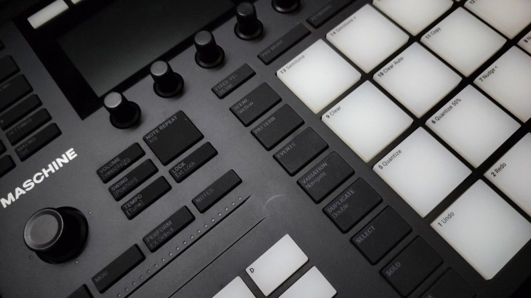 Native Instruments Machine MK3 Groove Production (Free Hard Case ...