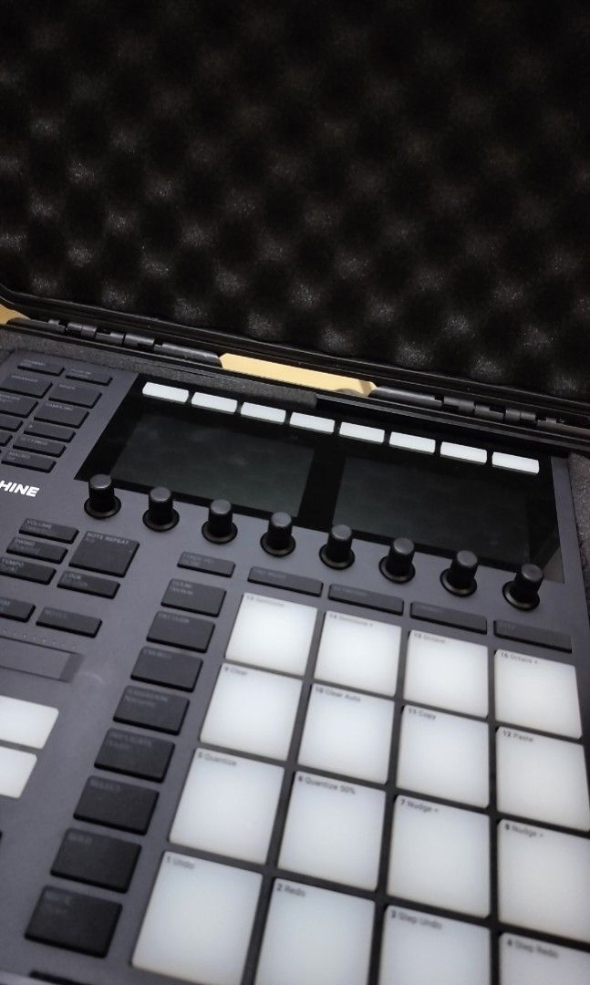 Native Instruments Machine MK3 Groove Production (Free Hard Case ...