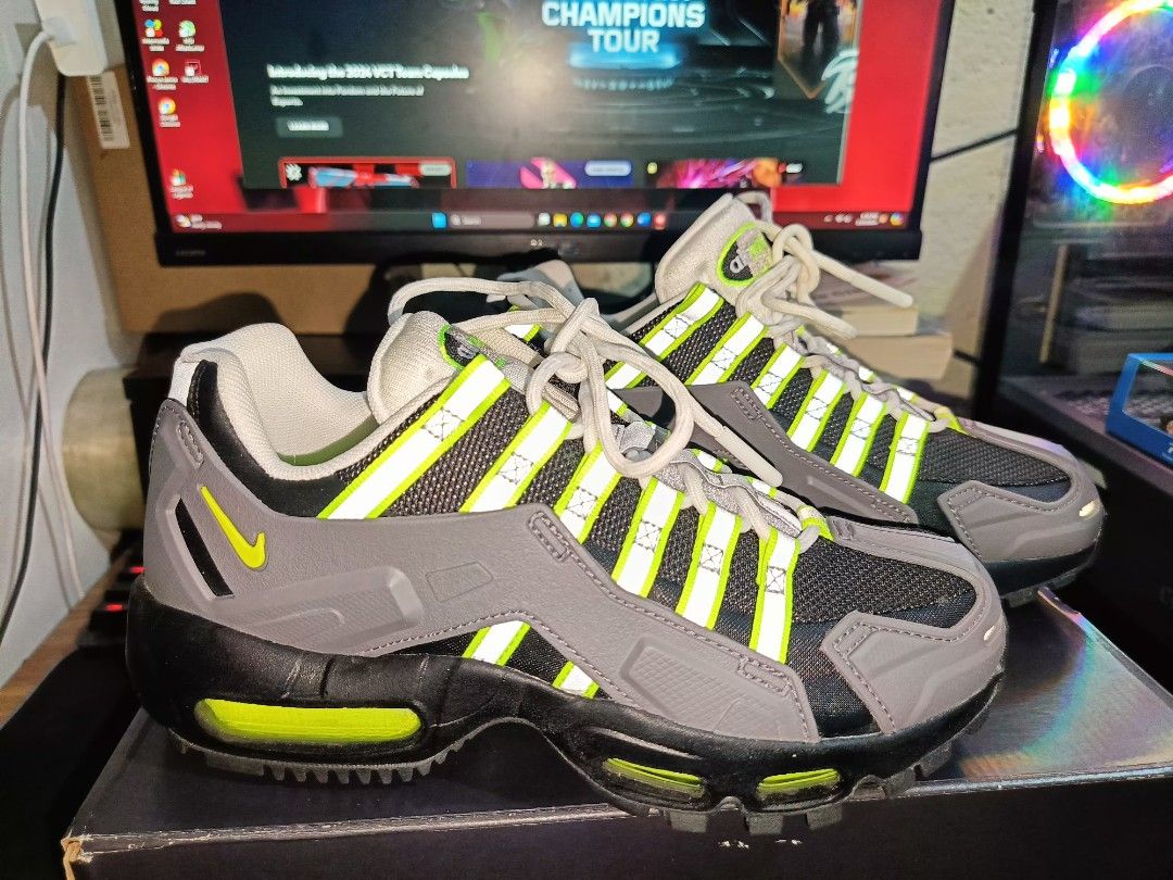 Air max 2025 95 size 5.5