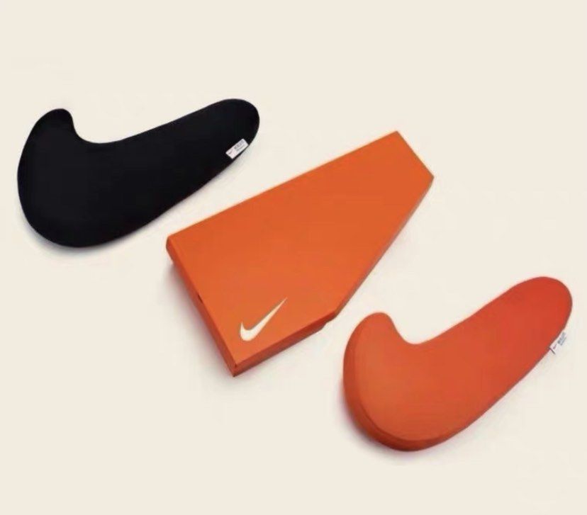 NIKE SWOOSH BIRTHDAY PILLOW クッション - メルカリ