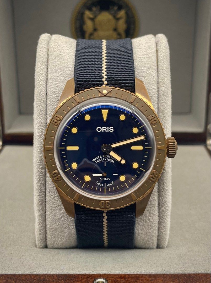 Oris Carl Brashear Caliber 401 (Category: Luxury Watches) located in Manila. Submitted by watchguyph (Listing ID 1289095308, Image 1). Description: Oris Carl Brashear Caliber 401 “Limited Edition” 40mm Midnight blue dial Automatic Case material: bronze Complete set with papers 💯 Condition: 9.8/10 Price: P 160,000 Slightly negotiable Pm for inquries.