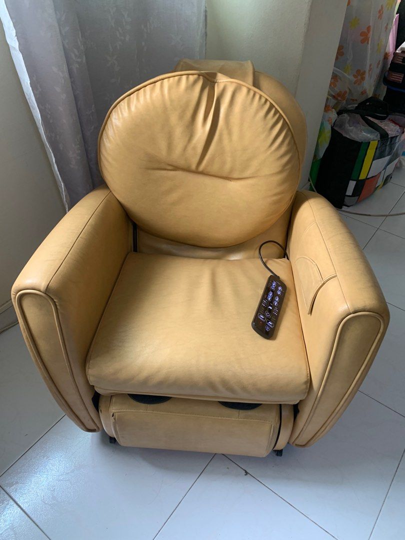 Osim Massage Chair (3:3 promo), Furniture Home Living, Furniture