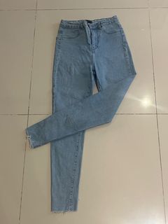(Category: ) located in . Submitted by clothesbylj (Listing ID 1289013733, Image 1). Description: .