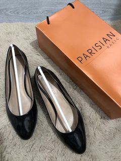 Parisian black store shoes for school