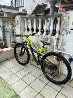 (Category: ) located in . Submitted by aimannaziz (Listing ID 1289012574, Image 1). Description: .