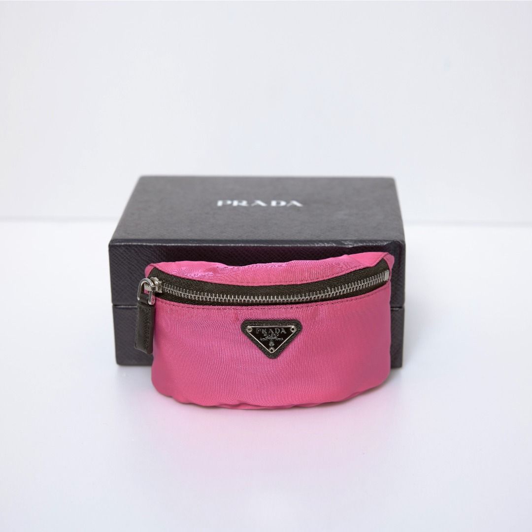 Prada deals armband pouch