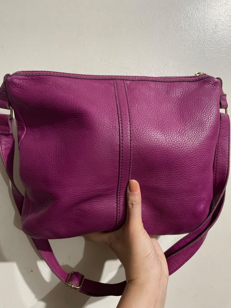 preloved violet fossil leather crossbody bag Women s Fashion Bags Wallets Cross body Bags on Carousell