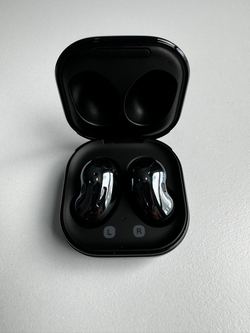 Galaxy buds live mystic black 2025