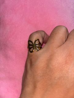 Size 7 butterfly design ring